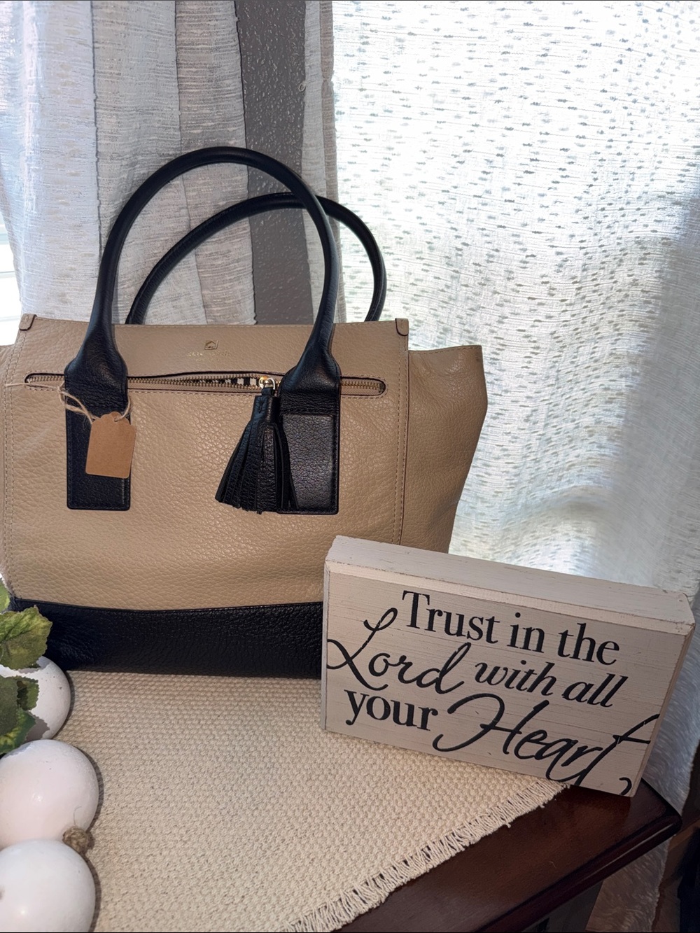 Kate Spade Southport Avenue Linda tote in a buttermilk and midnight (black) two-